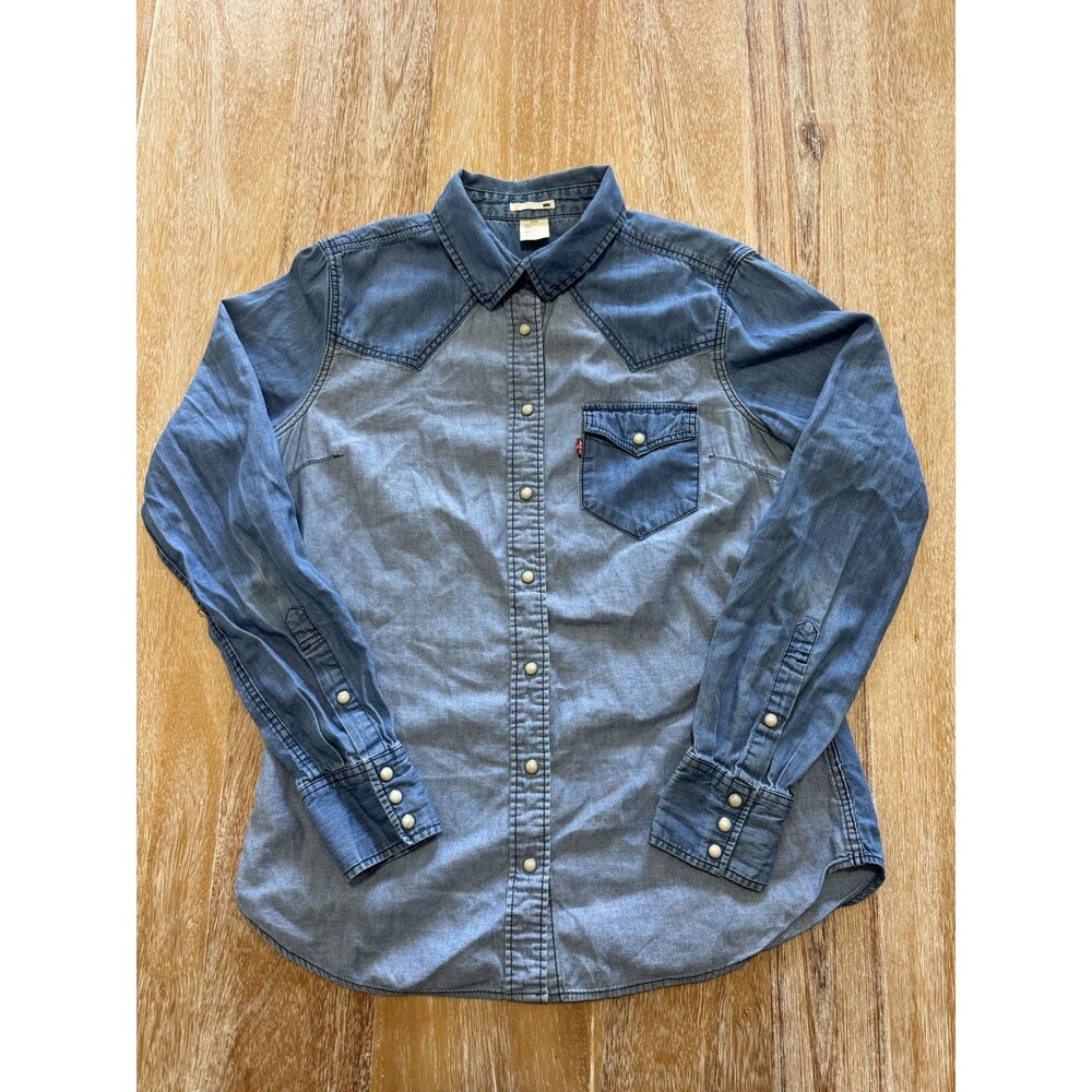 Levis Western Pearl Snap Shirt Womens M Two Tone Blue Denim Chambray Long Sleeve